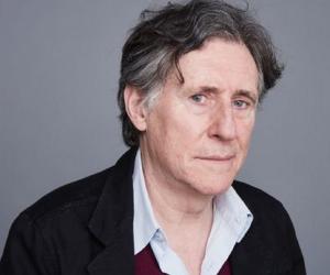 Gabriel Byrne