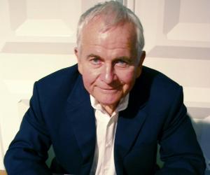 Ian Holm